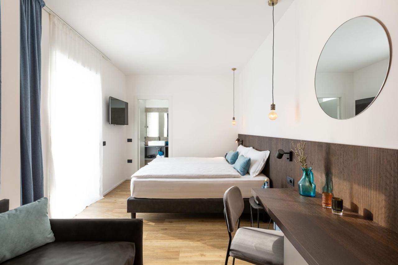 Guest house Vistalago Torbole 4*