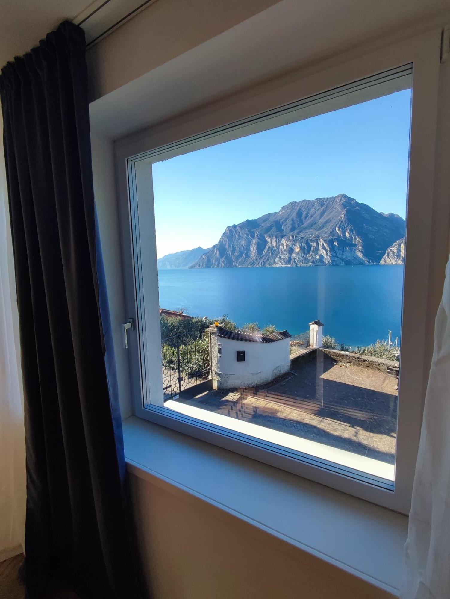 Guest house Vistalago Torbole 4*